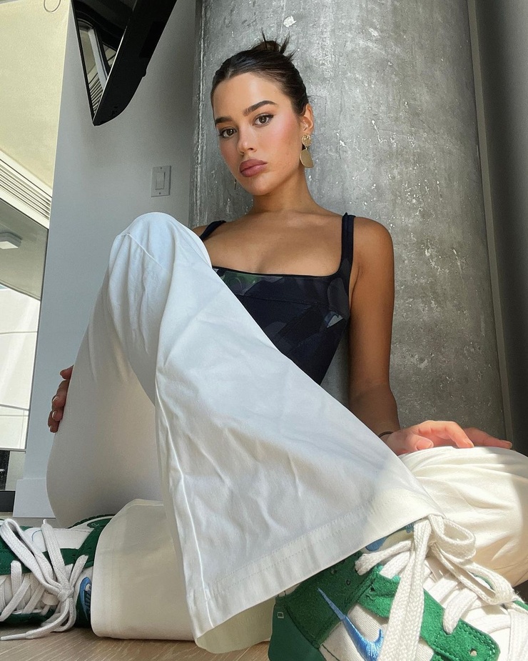 Tessa Brooks Sexy