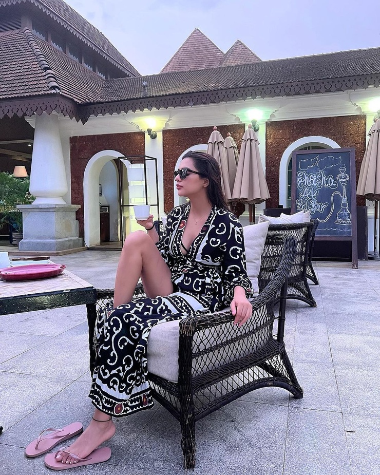 Ruhi Singh Ruhi Singh