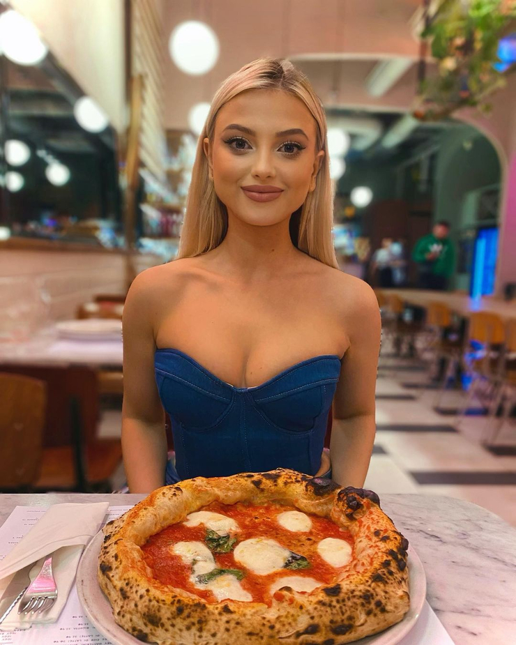 Aleksandra Bil