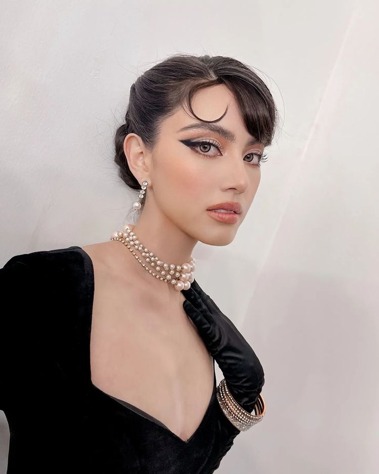 Davika Hoorne Davika Hoorne