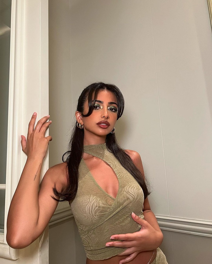 Iffat Marashi