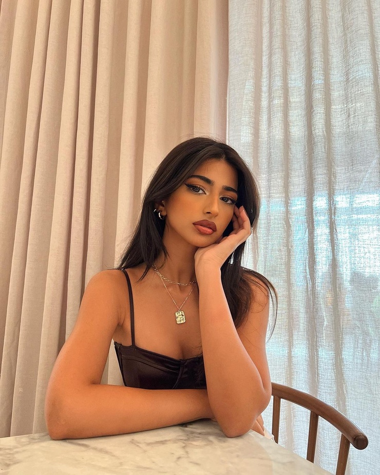Iffat Marashi