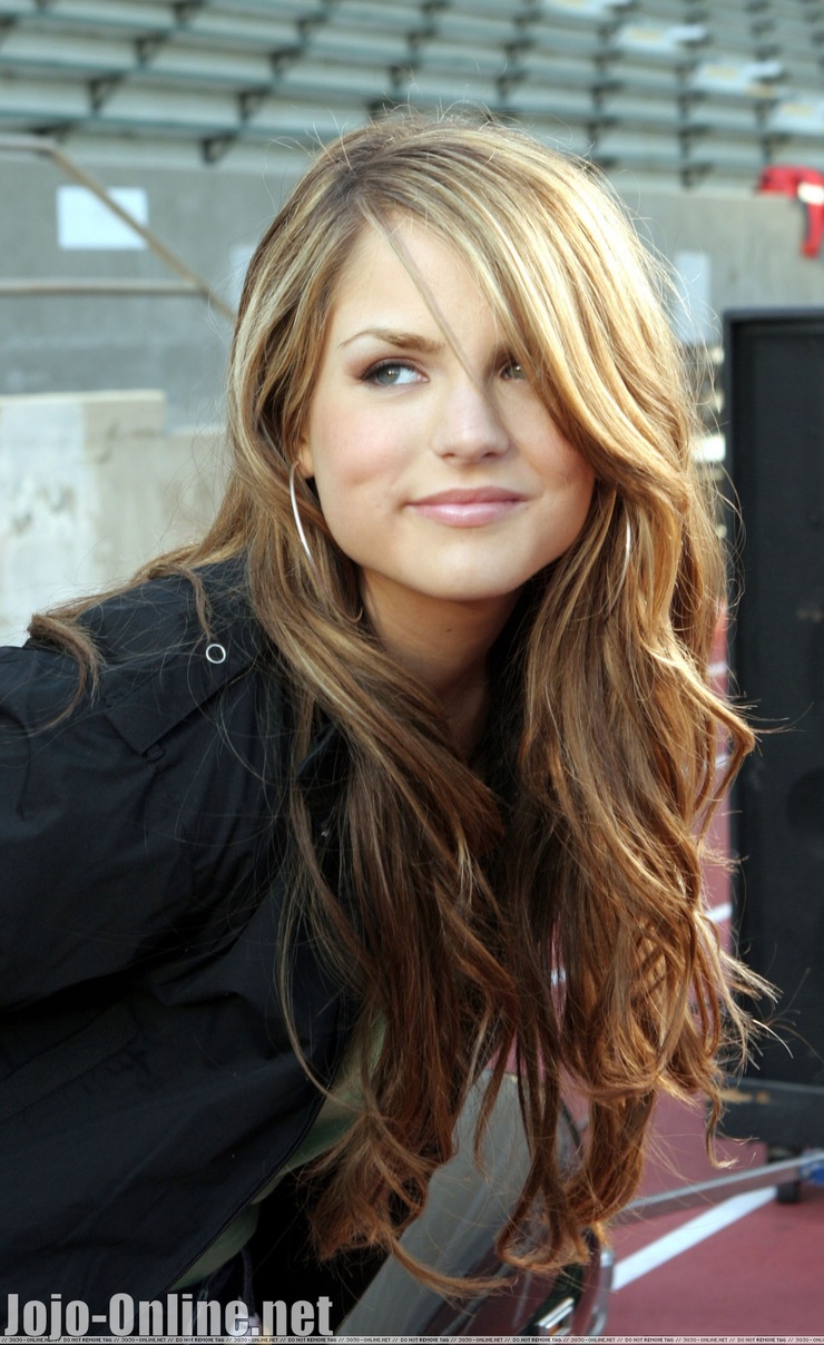 Joanna 'JoJo' Levesque Joanna 'JoJo' Levesque