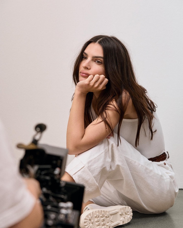 Emily Ratajkowski