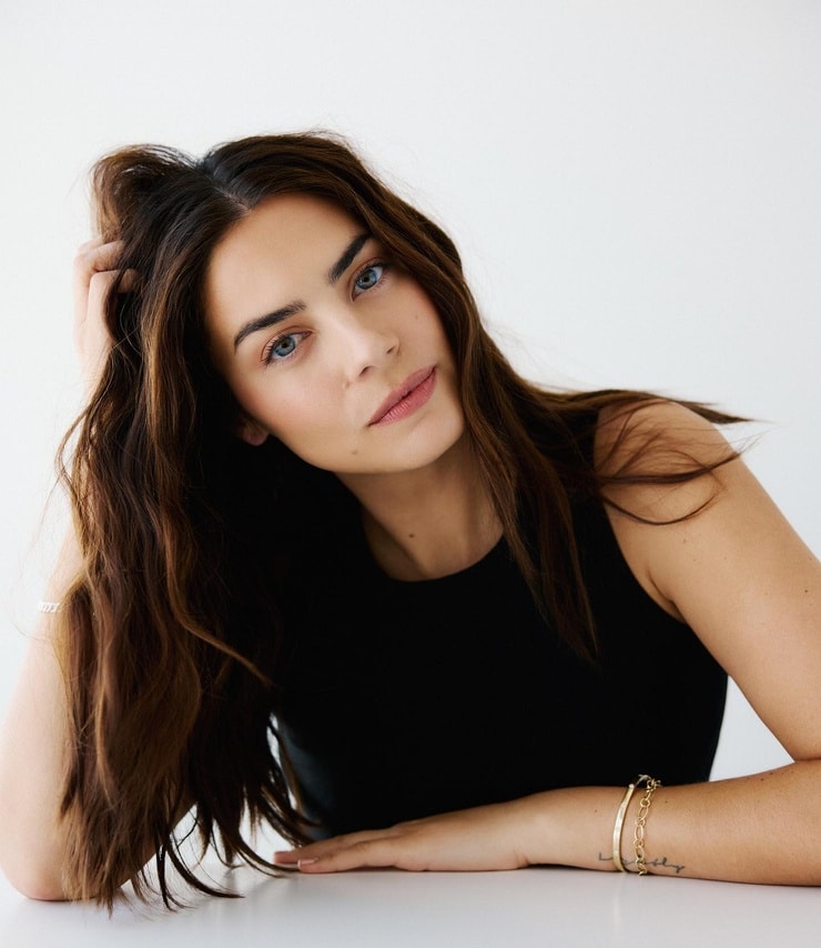 Lorenza Izzo Lorenza Izzo