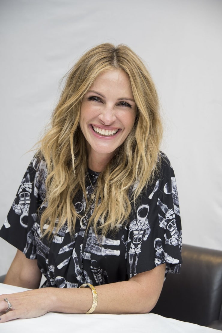 Julia Roberts