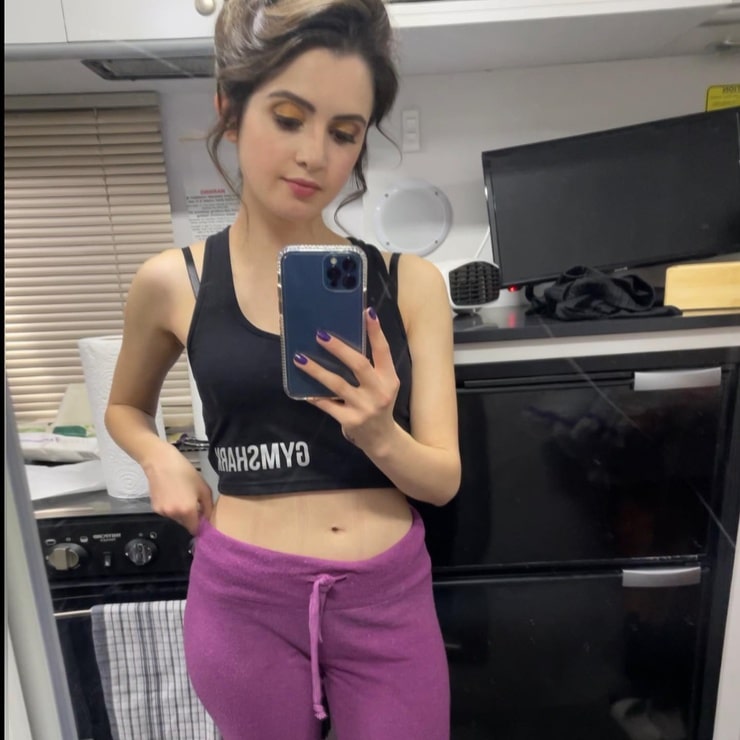 Laura Marano