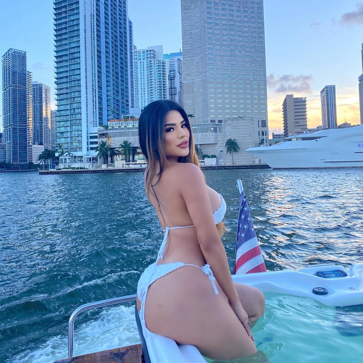 Alessandra Lopez