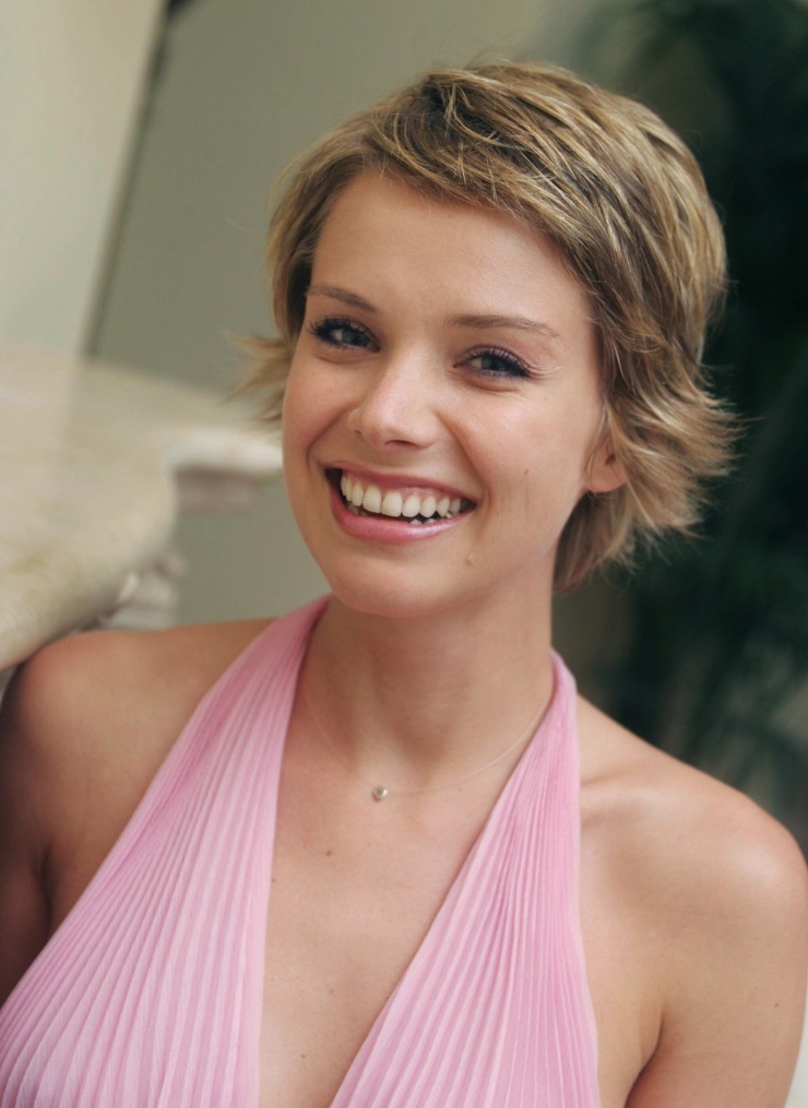 Andrea Osvárt