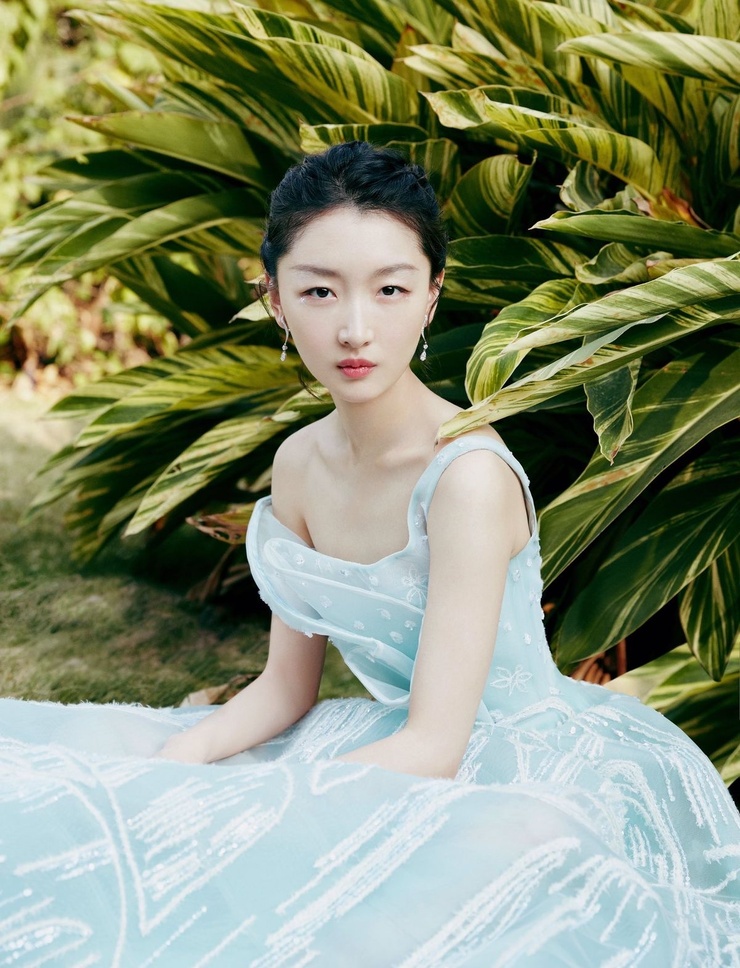 Dongyu Zhou