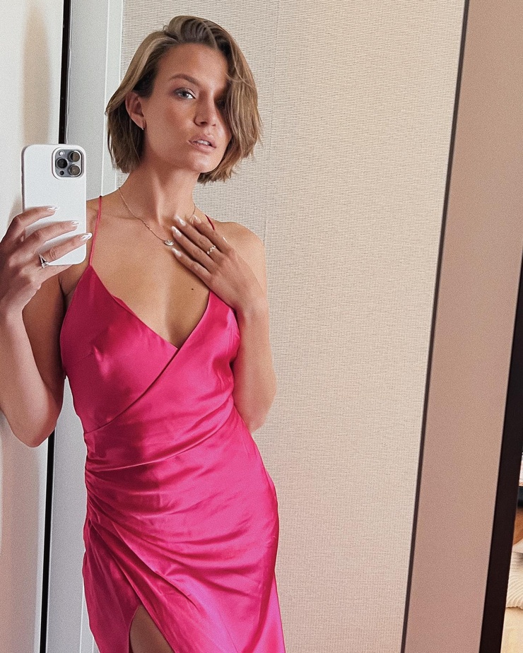 Josephine Skriver Josephine Skriver