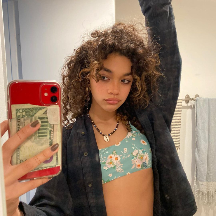 Amara Rose