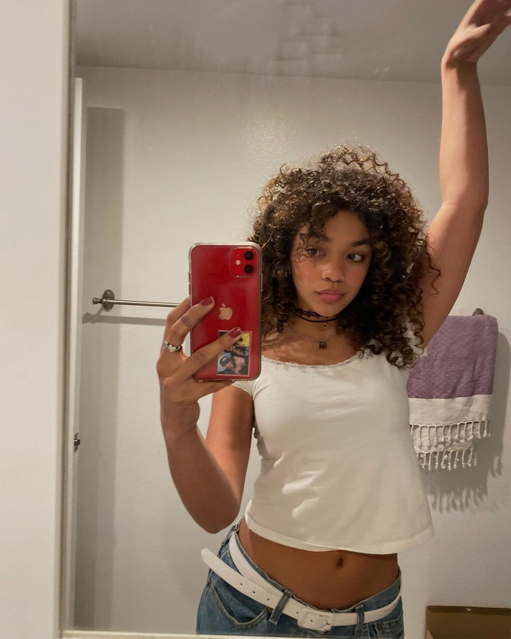 Amara Rose