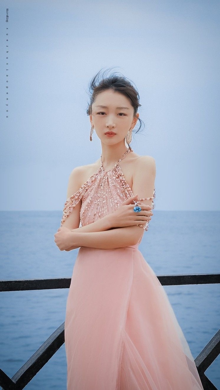 Dongyu Zhou