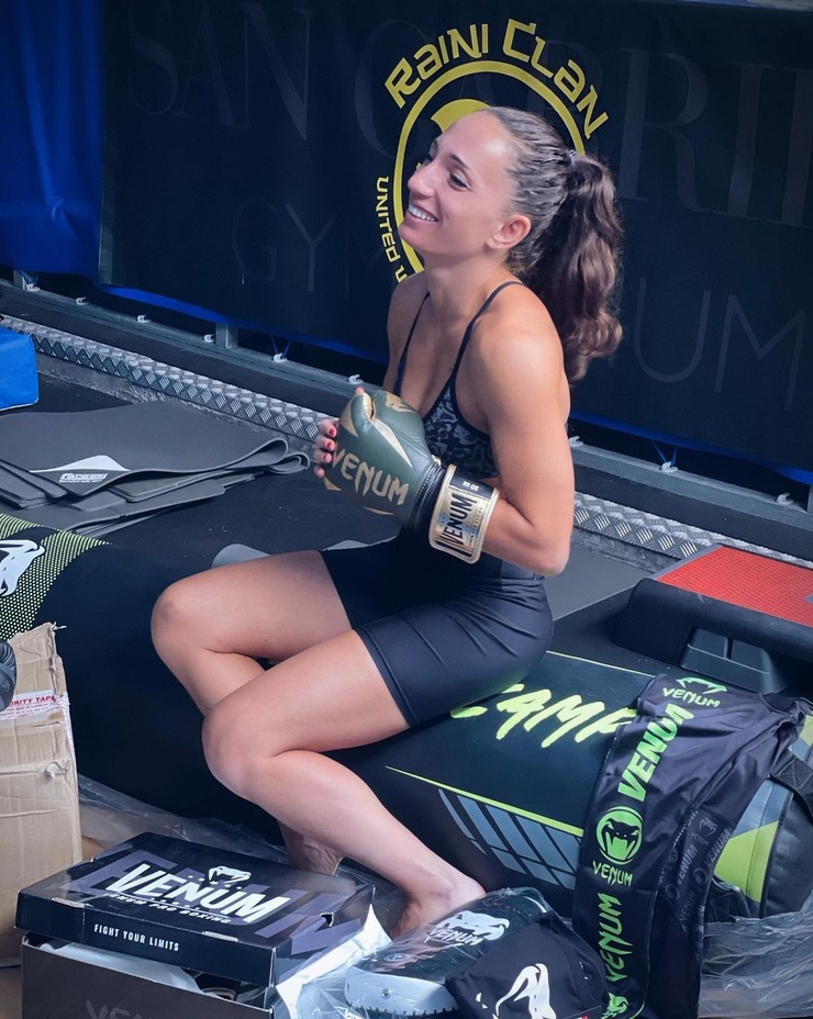 Gloria Peritore