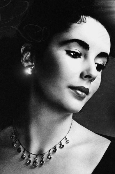 Elizabeth Taylor Elizabeth Taylor