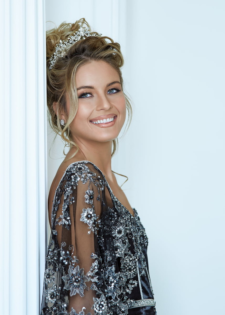 Valéria Pavelin Valéria Pavelin