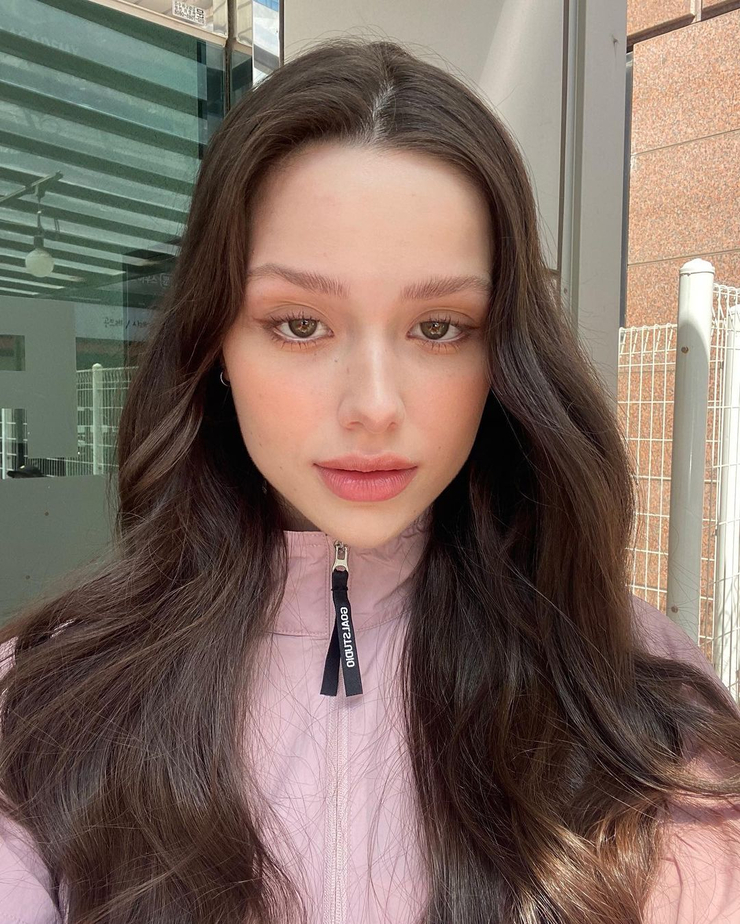 Lisa Rosh Lisa Rosh