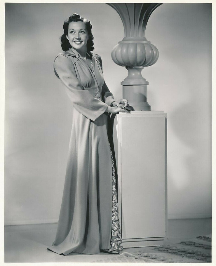 Lynn Bari