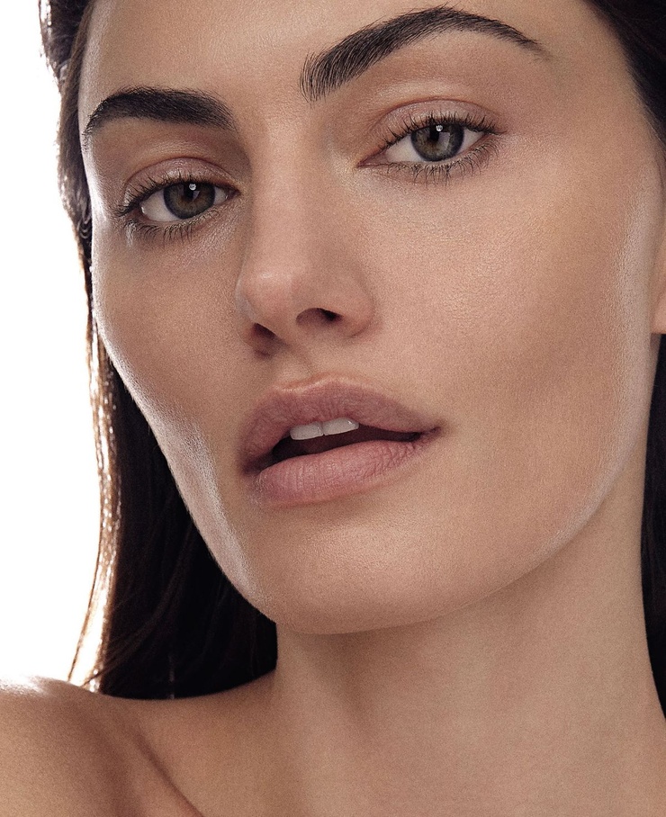 Phoebe Tonkin