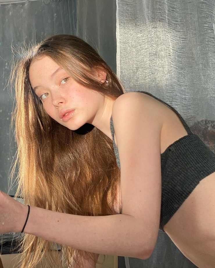 Lisa Tebeneva Lisa Tebeneva
