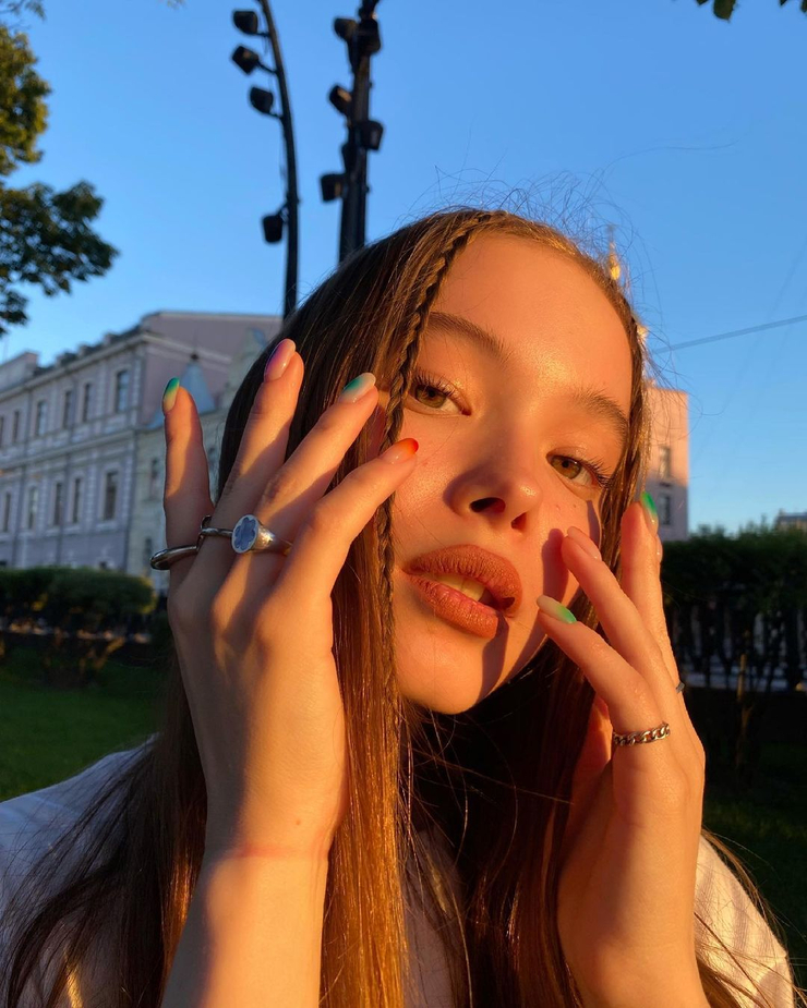 Lisa Tebeneva Lisa Tebeneva
