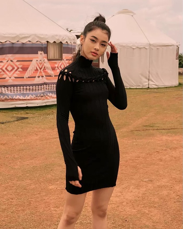 ESTEFANI TAKAKURA