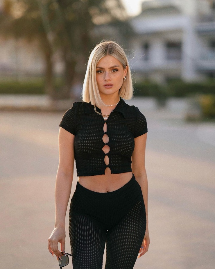 Laura Michelle Laura Michelle