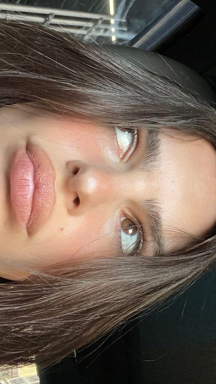 Emily Ratajkowski