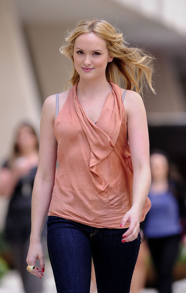 Kaylee DeFer Kaylee DeFer