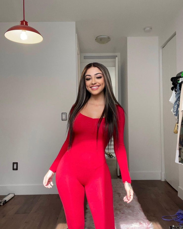 Malu Trevejo image