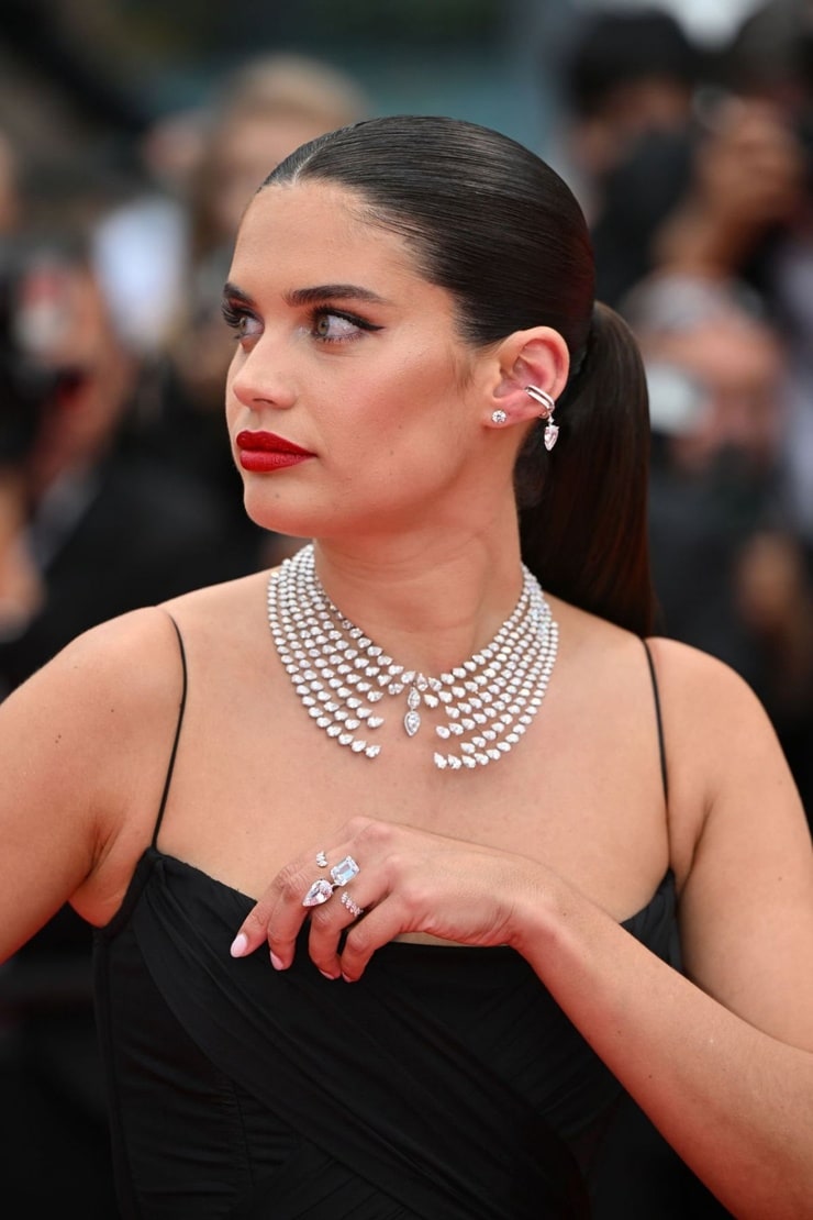 Sara Sampaio Sara Sampaio