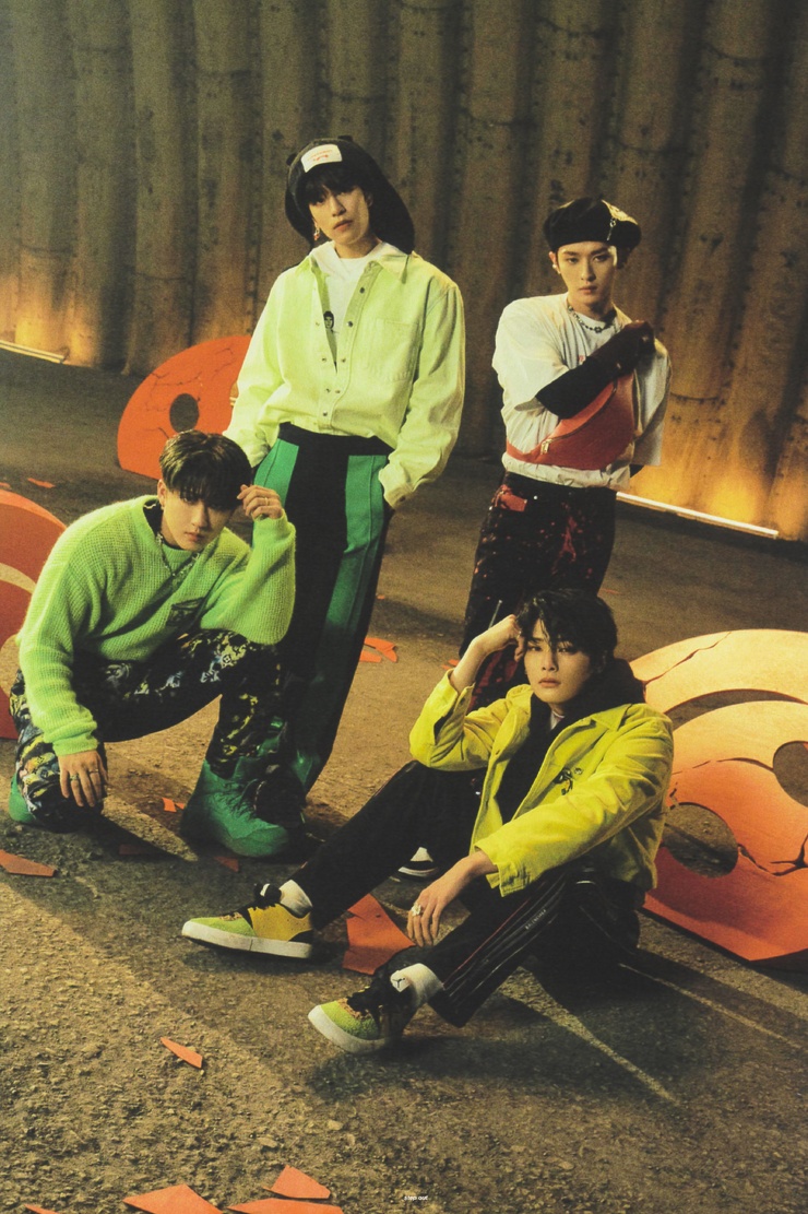 Stray Kids