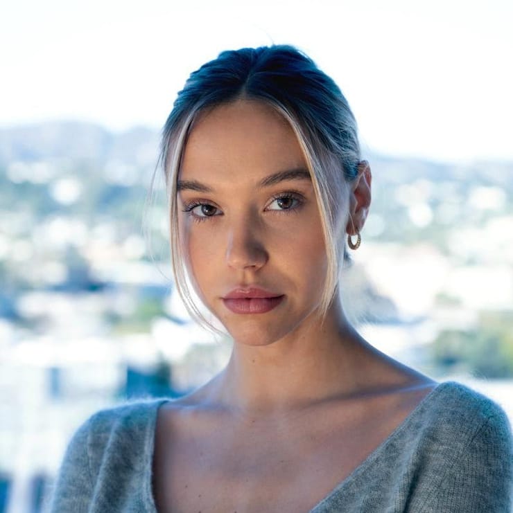 Alexis Ren Alexis Ren
