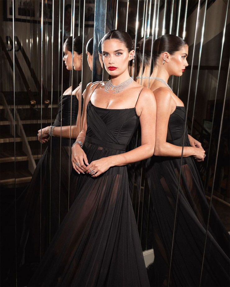 Sara Sampaio Sara Sampaio