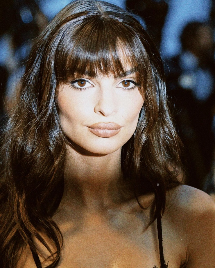 Emily Ratajkowski