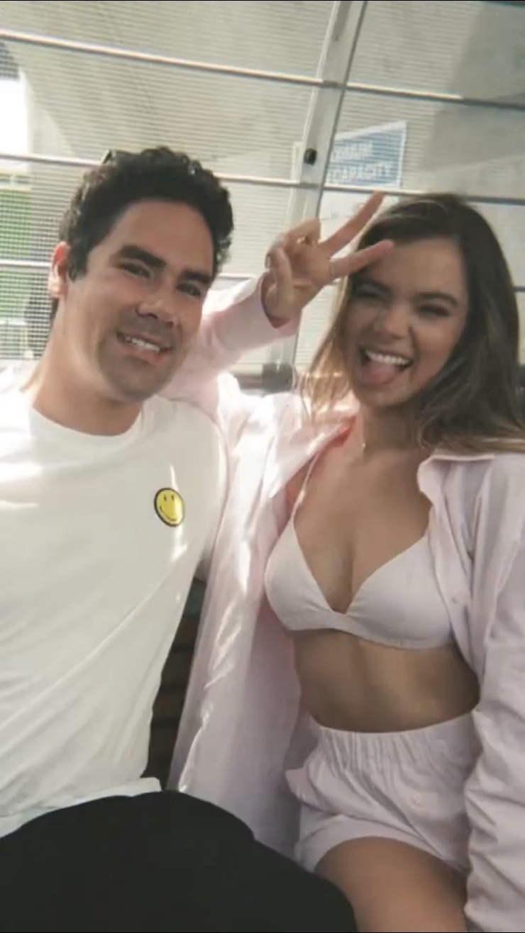 Hailee Steinfeld Hailee Steinfeld