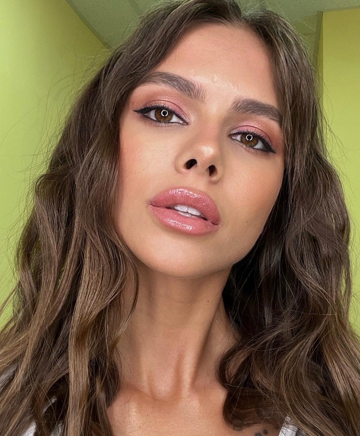 Viki Odintcova Viki Odintcova