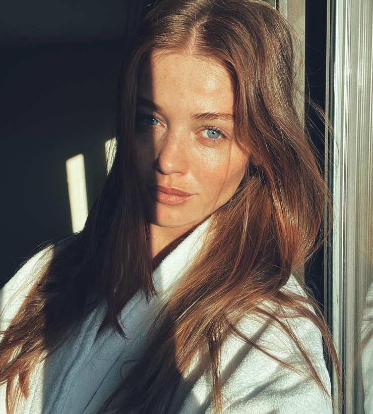 Cintia Dicker Cintia Dicker