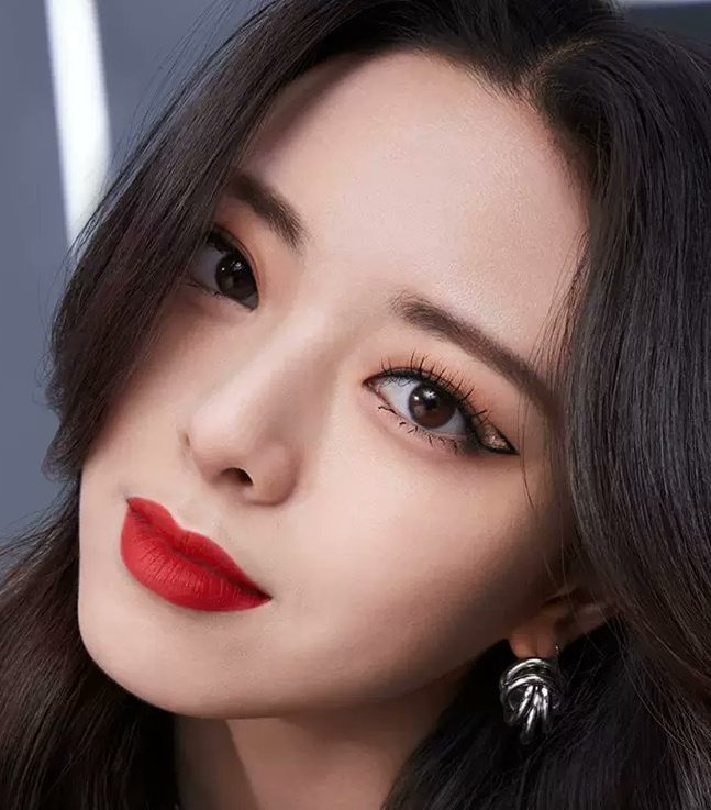 Shin Yuna