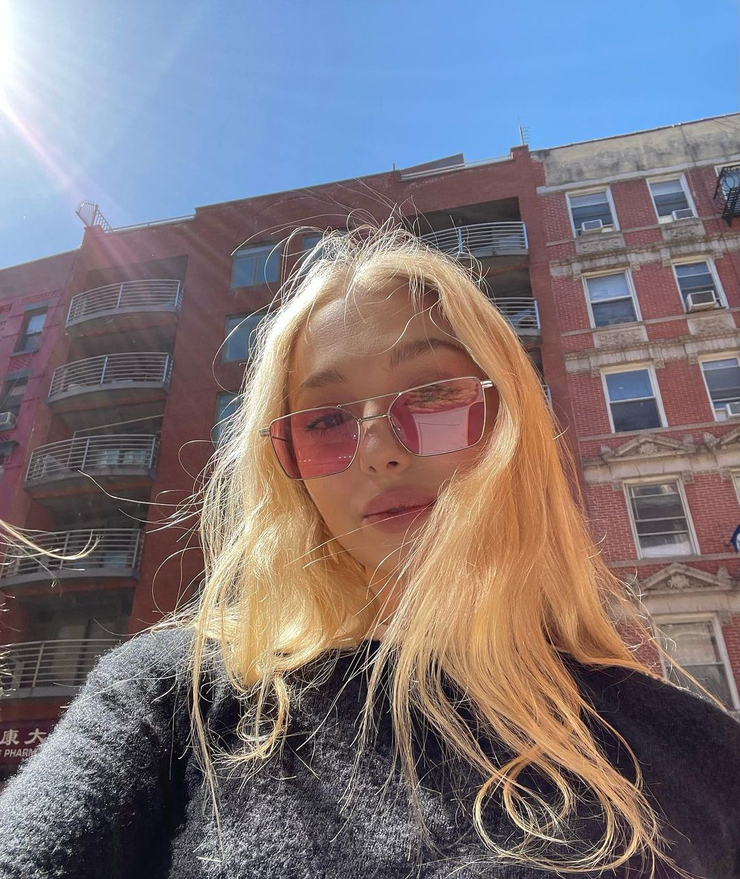 Lily Rosenthal