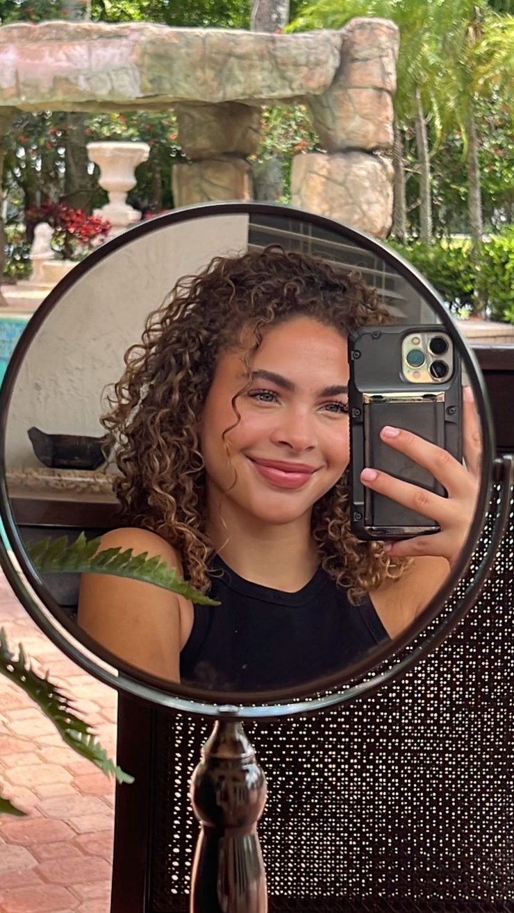 Camila Kendra