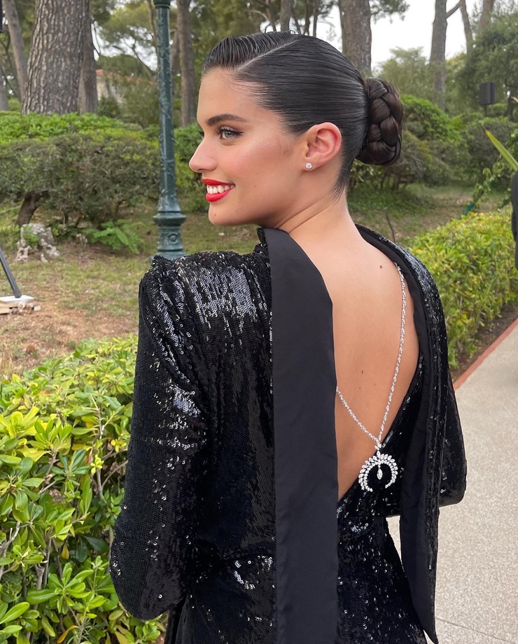 Sara Sampaio Sara Sampaio