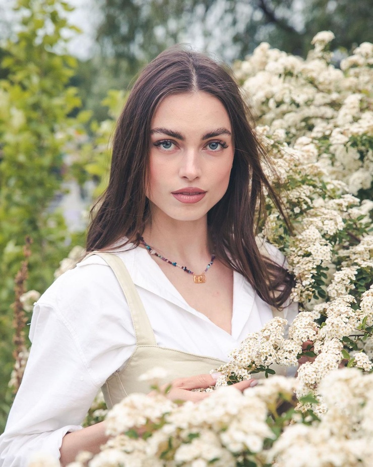 Charleen Weiss Charleen Weiss