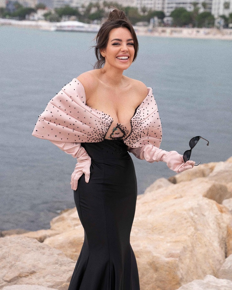 Nadine Mirada
