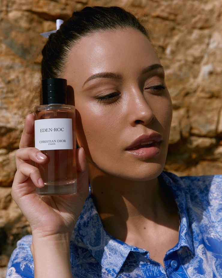 Christian Serratos Christian Serratos