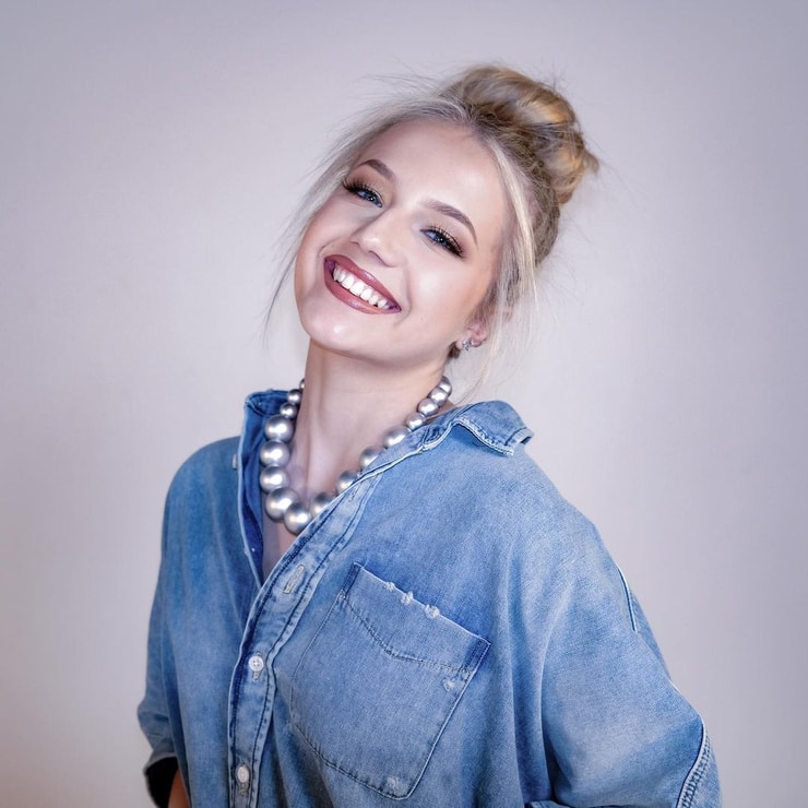 Indi Star