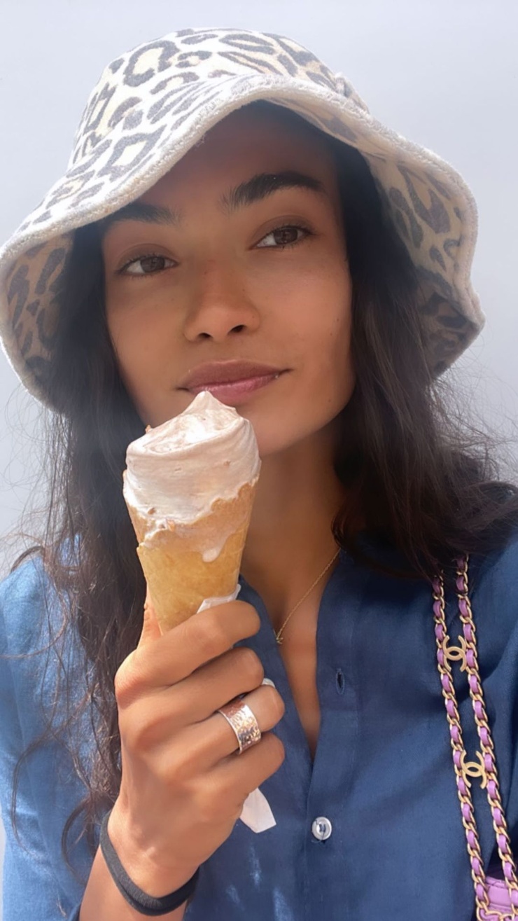 Kelly Gale Kelly Gale