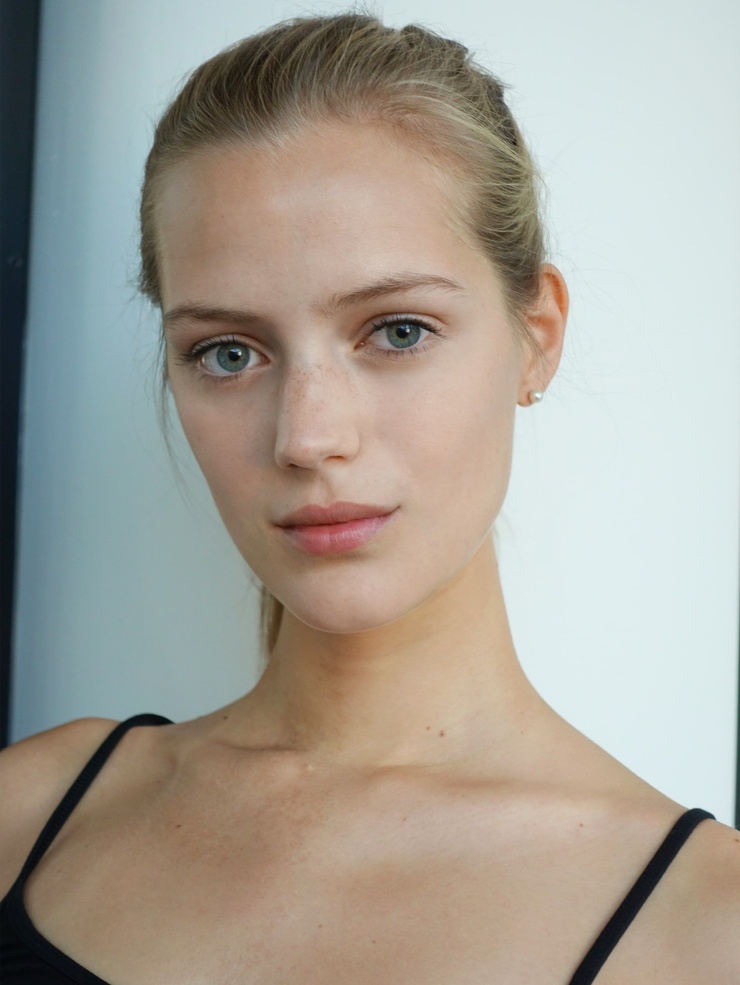 Esther Heesch Esther Heesch