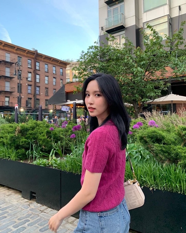 Myoui Mina
